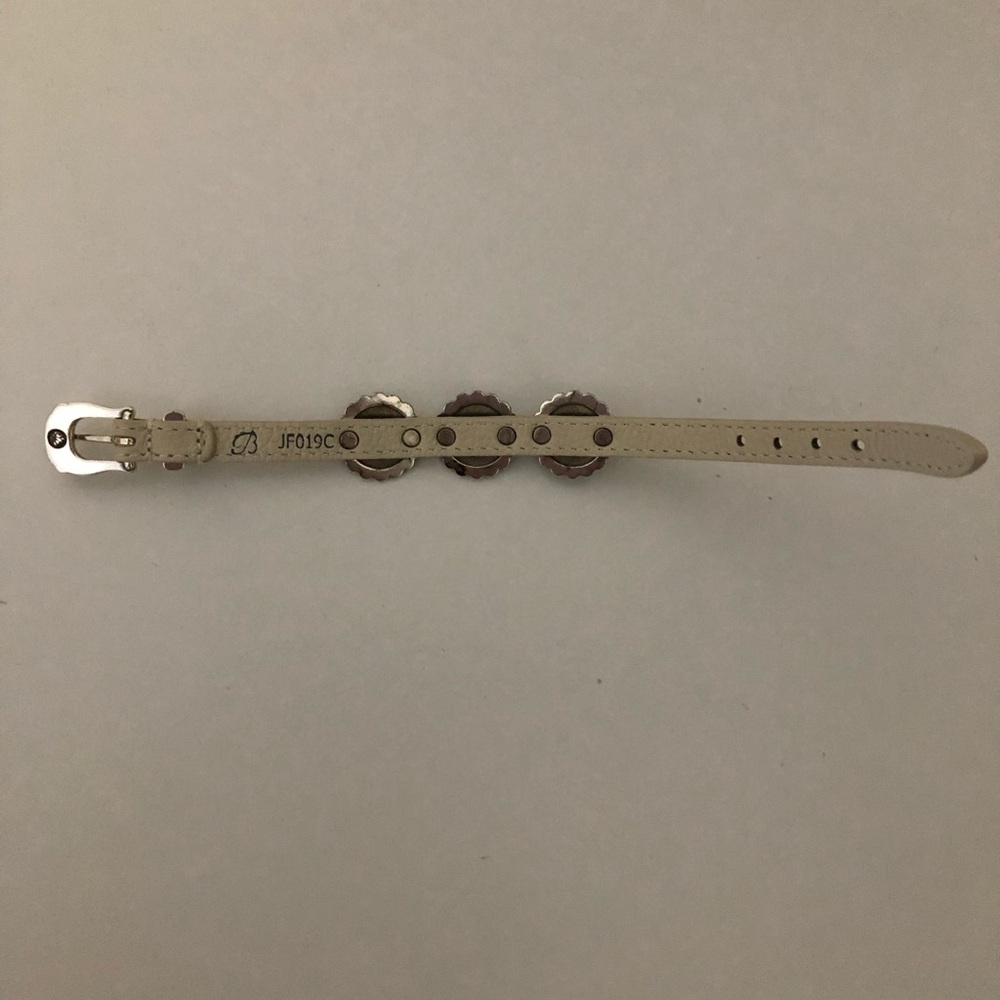 Brighton Mosiac Paseo Bandit Shoe White Leather Buckle Bracelet - Picture 5 of 7